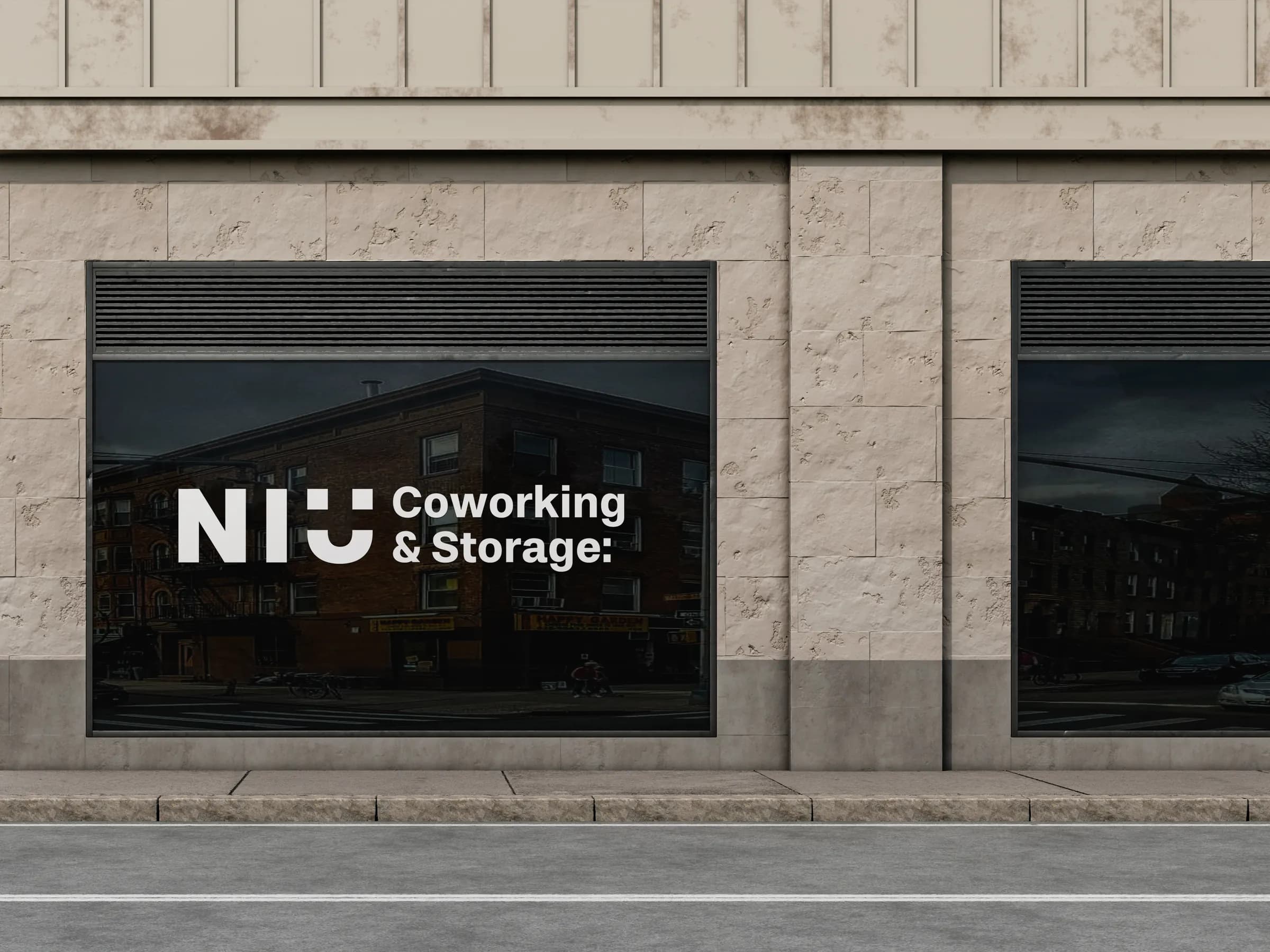 Façana de NIU Coworking & Storage a Constantí vista des del carrer